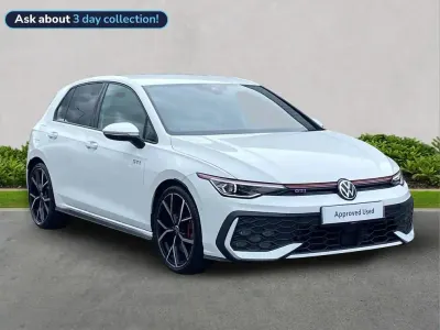 Begagnad VW Golf VIII GTI 265 HK (194 kW) 2025 Vit Halvkombi