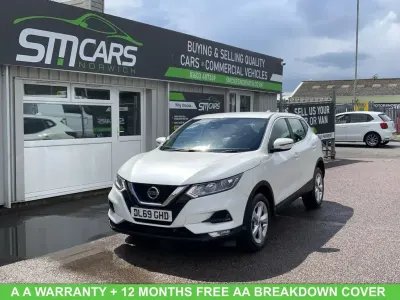 Used Nissan Qashqai Acenta Premium 160 HP (117 kW) 2019 White SUV