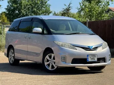 Used Toyota Estima Hybrid
