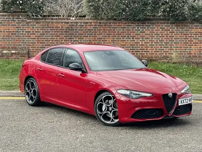 Begagnad Alfa Romeo Giulia Veloce 280 HK (205 kW) 2022 Röd Sedan