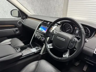 Used Land Rover Discovery HSE 240 HP (176 kW) 2017 Black SUV