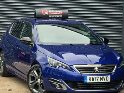 Begagnad Peugeot 308 GT-line 150 HK (110 kW) 2017 Blå Halvkombi