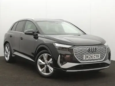 Usado Audi Q4 e-tron S-Line 210 kW (286 CV) 2024 Negro SUV