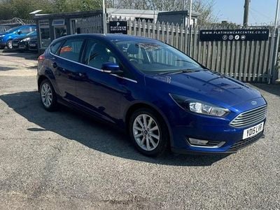 Used Ford Focus Titanium 125 HP (91 kW) 2015 Blue Hatchback