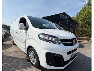 Used Vauxhall Vivaro Sportive 150 HP (110 kW) 2021 White MPV
