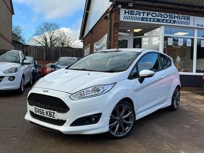 White Used 2016 Ford Fiesta ST-Line Hatchback | £4,995 (Fair price)