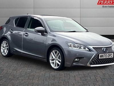 Lexus CT200h