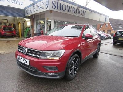 Used VW Tiguan SE 150 HP (110 kW) 2017 Red SUV