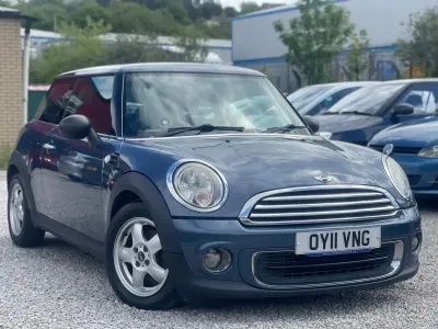 Usado Mini ONE Hatch 98 CV (72 kW) 2011 Azul Utilitario