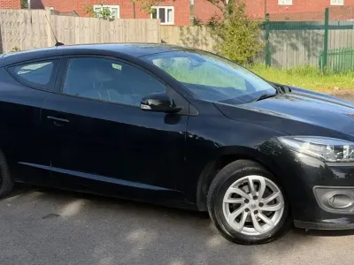 Używany Renault Mégane Coupé Dynamique 2015 Czarny Coupe