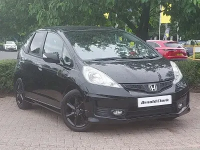 Used Honda Jazz SI 100 HP (73 kW) 2014 Black Hatchback