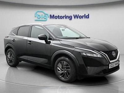 Używany Nissan Qashqai Acenta Premium 140 KM (102 kW) 2022 Czarny SUV