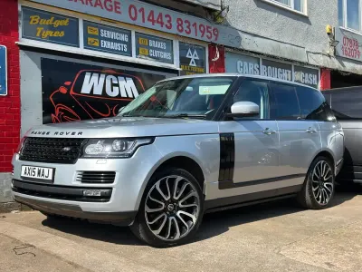 Używany Land Rover Range Rover Vogue SE 339 KM (249 kW) 2015 Srebrny SUV