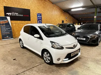 Gebraucht Toyota Aygo 2013 Weiß Kleinwagen
