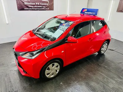Used Toyota Aygo X-play 69 HP (50 kW) 2017 Red Hatchback