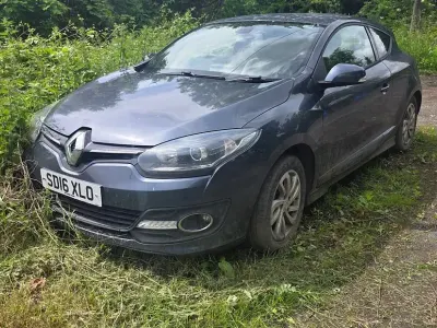 Used Renault Mégane Coupé Dynamique 108 HP (79 kW) 2016 Grey Coupe