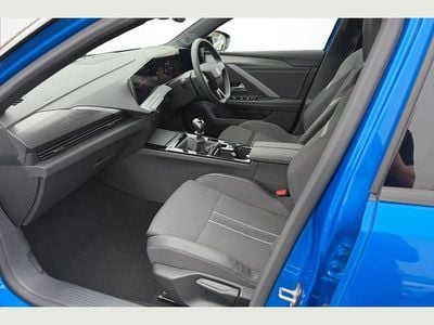 Used Vauxhall Astra S 128 HP (94 kW) 2024 Blue Hatchback