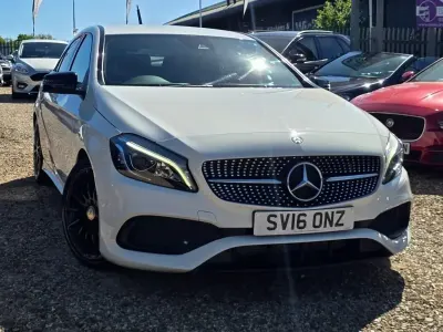 Używany Mercedes A200 AMG line 2016 Biały Hatchback