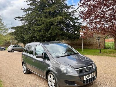 Second-hand Vauxhall Zafira 120 CP (88 kW) 2014 Gri Monovolum