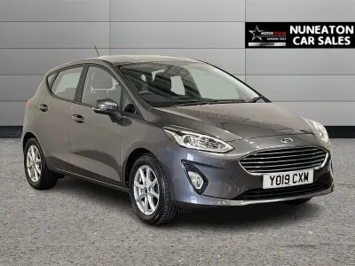 Used Ford Fiesta Zetec 100 HP (73 kW) 2019 Grey Hatchback