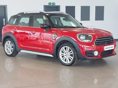 Używany Mini Cooper Exclusive 136 KM (100 kW) 2019 Czerwony Hatchback