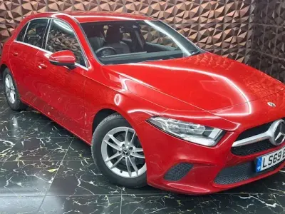 Used Mercedes A180 SE 116 HP (85 kW) 2019 Red Hatchback