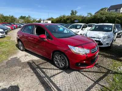 Used Citroën C4 VTR Sport 110 HP (80 kW) 2011 Red Hatchback