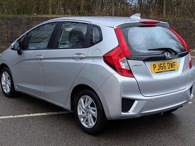 Used Honda Jazz SE 2016 Silver Hatchback