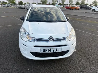 Used Citroën C3 68 HP (50 kW) 2014 White Hatchback