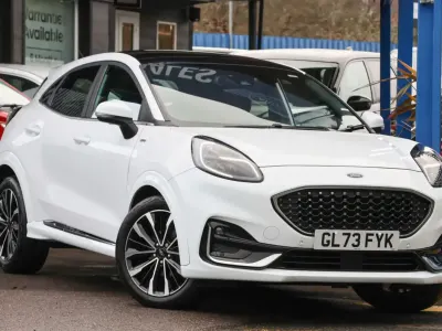 Gebraucht Ford Puma ST-Line 155 PS (114 kW) 2023 Weiß Kleinwagen