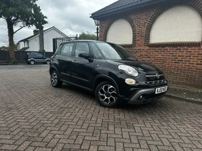 Used Fiat 500L Cross 95 HP (69 kW) 2020 Black MPV