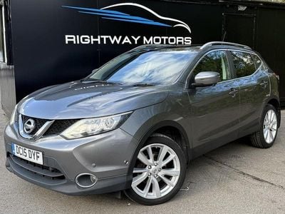 Used Nissan Qashqai Tekna 130 HP (95 kW) 2015 Grey SUV