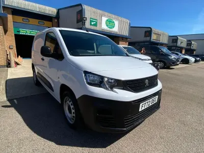 Used Peugeot Partner Premium 131 HP (96 kW) 2023 White MPV