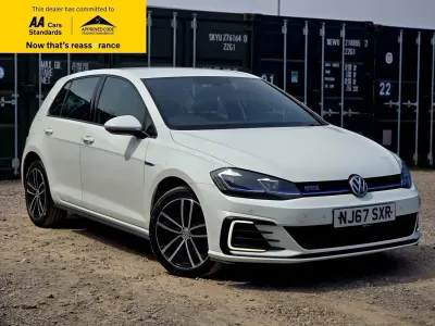 Second-hand VW Golf VII GTE 204 CP (150 kW) 2017 Alb Hatchback
