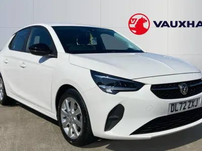 Used Vauxhall Corsa Design Edition 75 HP (55 kW) 2023 White Hatchback