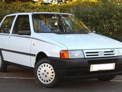 Used Fiat Uno 45 HP (33 kW) 1991 White Hatchback