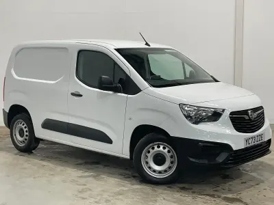 Used Vauxhall Combo 100 HP (73 kW) 2023 White MPV