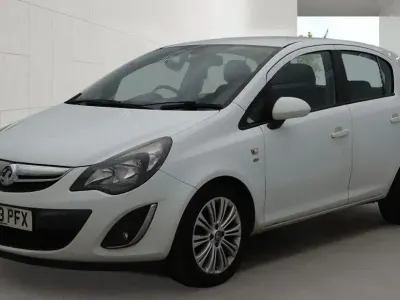 Used Vauxhall Corsa 2013 White Hatchback