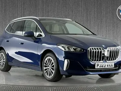 Used BMW 225 Active Tourer Luxury Line 242 HP (177 kW) 2023 Blue MPV