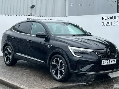 Used Renault Arkana Techno 142 HP (104 kW) 2023 Metallic  metallic black  SUV