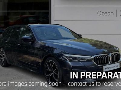 Begagnad BMW 520 M Sport 187 HK (137 kW) 2022 Svart Kombi