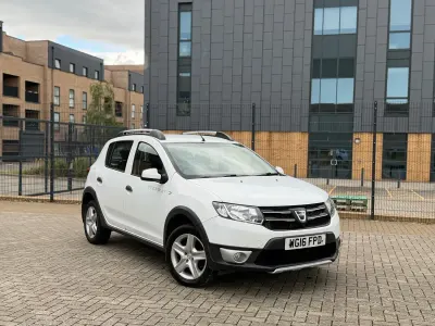 Used Dacia Sandero Lauréate 2016 White Hatchback