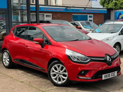 Used Renault Clio Dynamique 75 HP (55 kW) 2018 Red Hatchback
