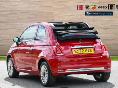 Usado Fiat 500C Red 70 HP (51 kW) 2022 Vermelho Cabrios