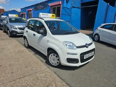 Used Fiat Panda Easy 85 HP (62 kW) 2014 White Hatchback