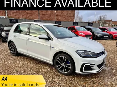 Used VW Golf VII GTE 204 HP (150 kW) 2018 White Hatchback