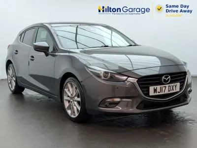 Usado Mazda 3 Inclusive 2017 Gris Utilitario