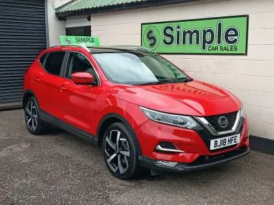 Używany Nissan Qashqai Tekna 2018 Czerwony SUV