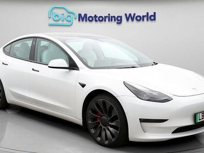 White Used 2022 Tesla Model 3 Performance Sedan | £25,500 (Expensive)