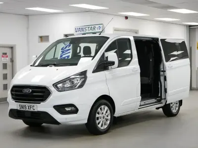 Begagnad Ford Transit Custom Limited 170 HK (125 kW) 2019 Vit Van